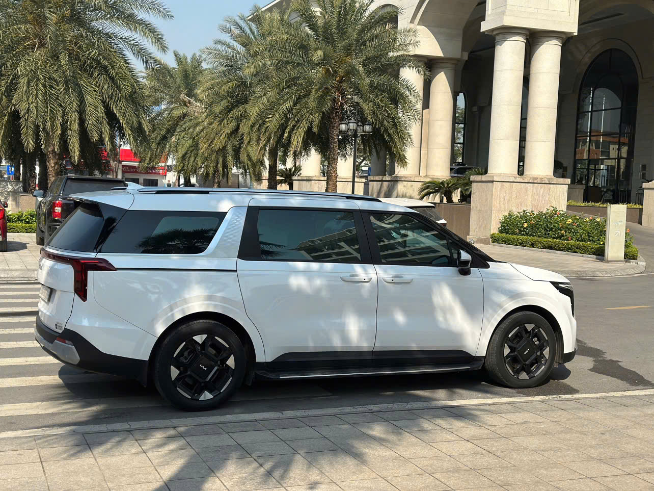  Những lợi ích tuyệt vời khi thuê xe Limousine di du lịch